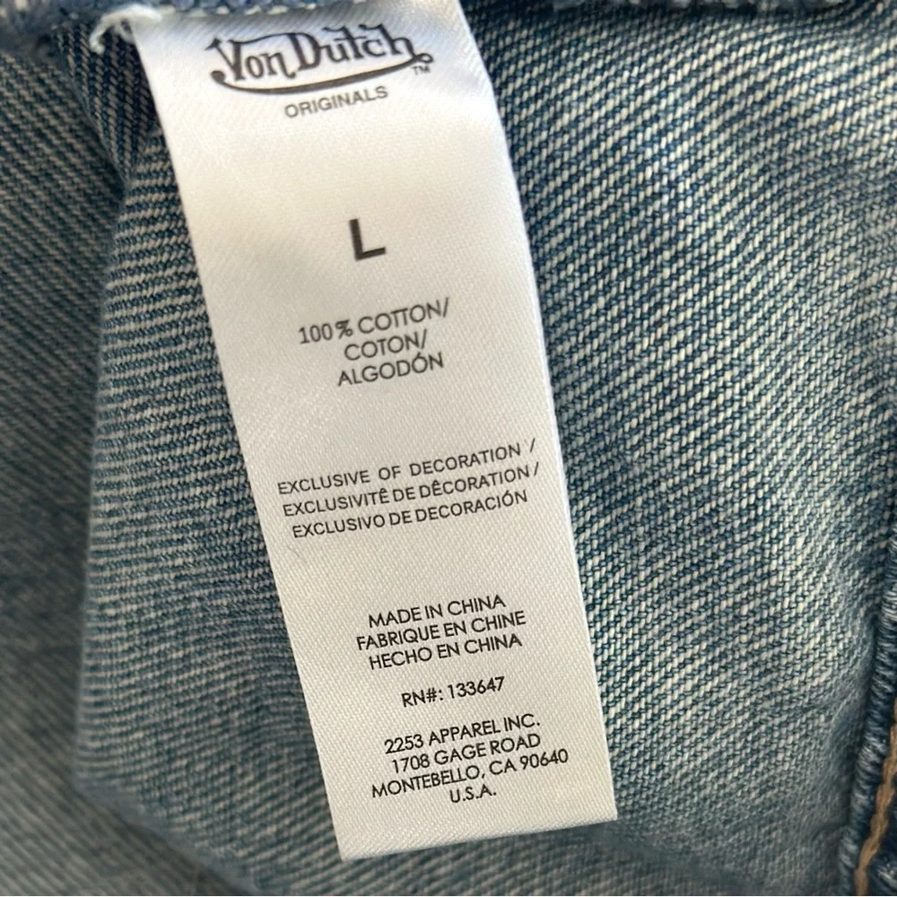 Von Dutch Denim Trucker Jacket Viral Button Up Patches Graphic Print Y2K Indie L - Picture 11 of 12